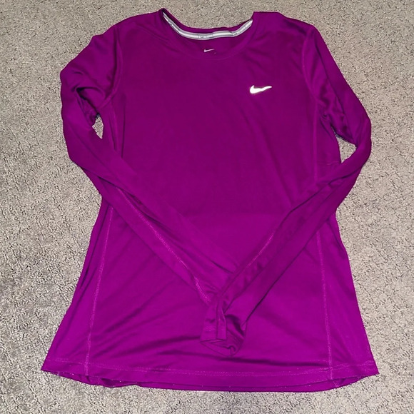 NIKE dry fit running top, M. Worn but good used condition - Picture 1 of 8